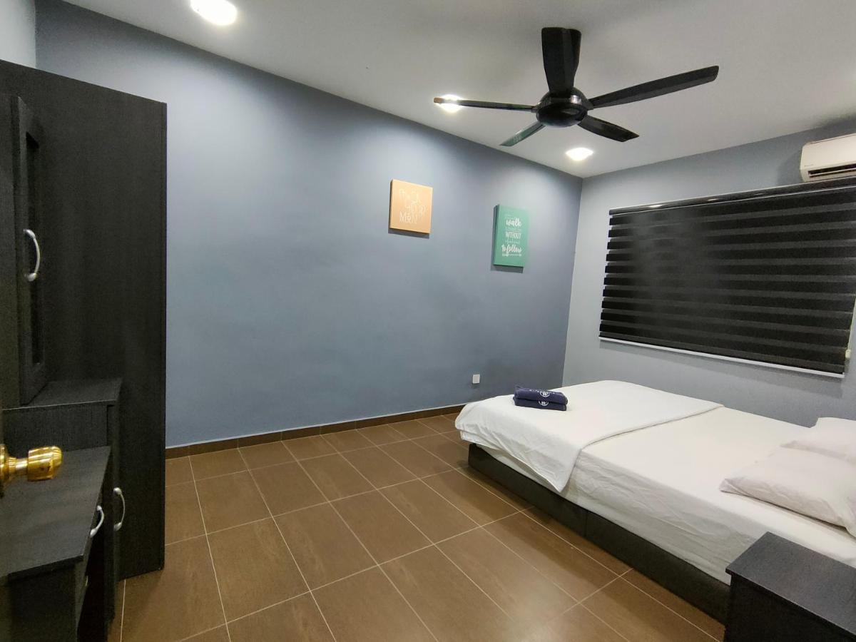 Three-Bedroom House At Tyara Homestay Sunway Petaling Jaya Exterior photo
